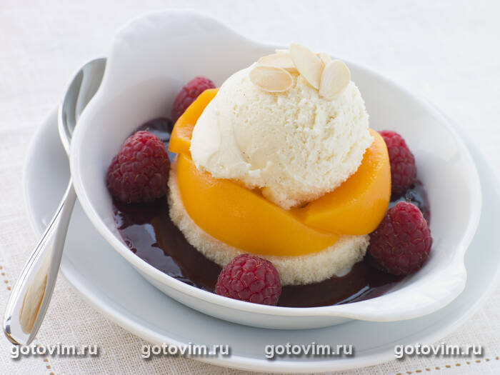    (Peach Melba)